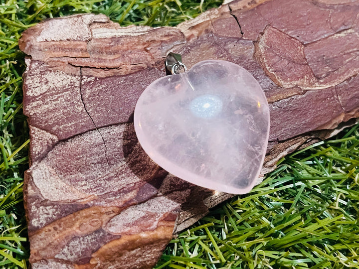 Pendentif cabochon en Quartz rose en forme de cœur - Les bijoux de Théa