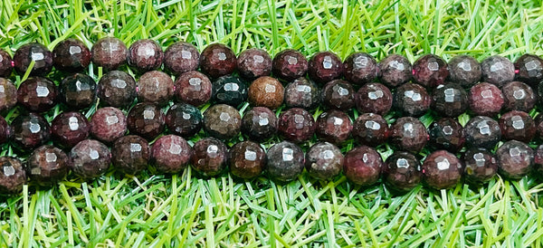 Perles en Grenat à facettes en 6 mm