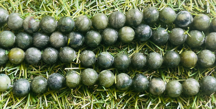 Perles naturelles en Jade de Taïwan en 8 mm - Les bijoux de Théa