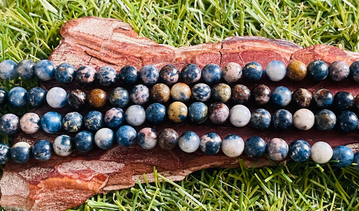 Perles naturelles en Pegmatite en 6 mm - Les bijoux de Théa