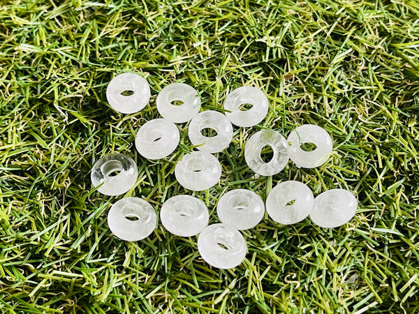 Perles naturelles en Cristal de Roche à grand trou - Les bijoux de Théa